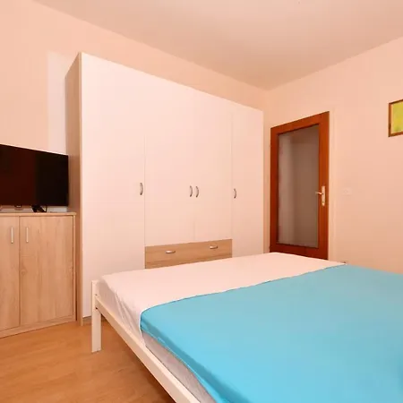 B With Terrace With The Sea View