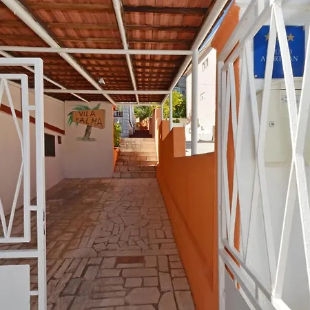 B With Terrace With The Sea View Διαμέρισμα *